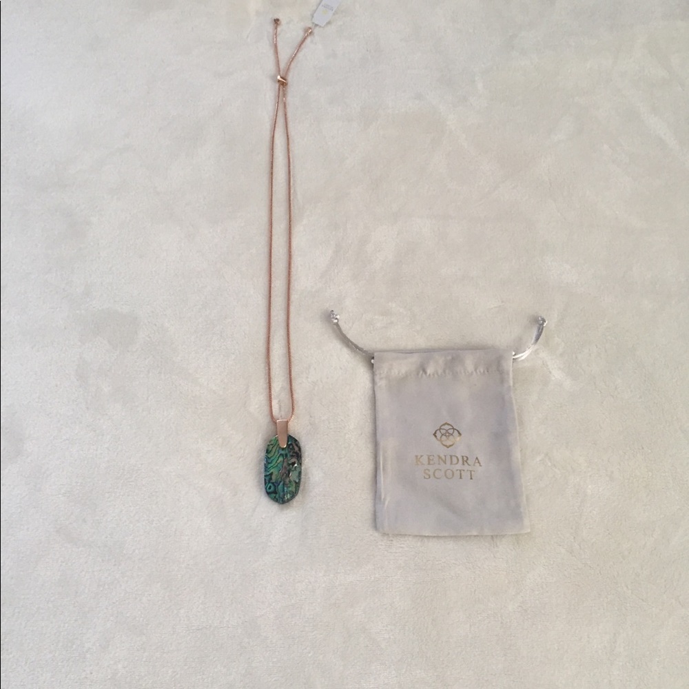Kendra Scott Inez Pendant Necklace - Picture 3 of 9